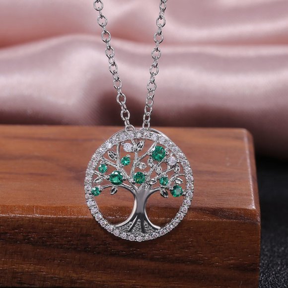 NEW Silver Diamond Tree Of Life Circle Necklace - Picture 3 of 4